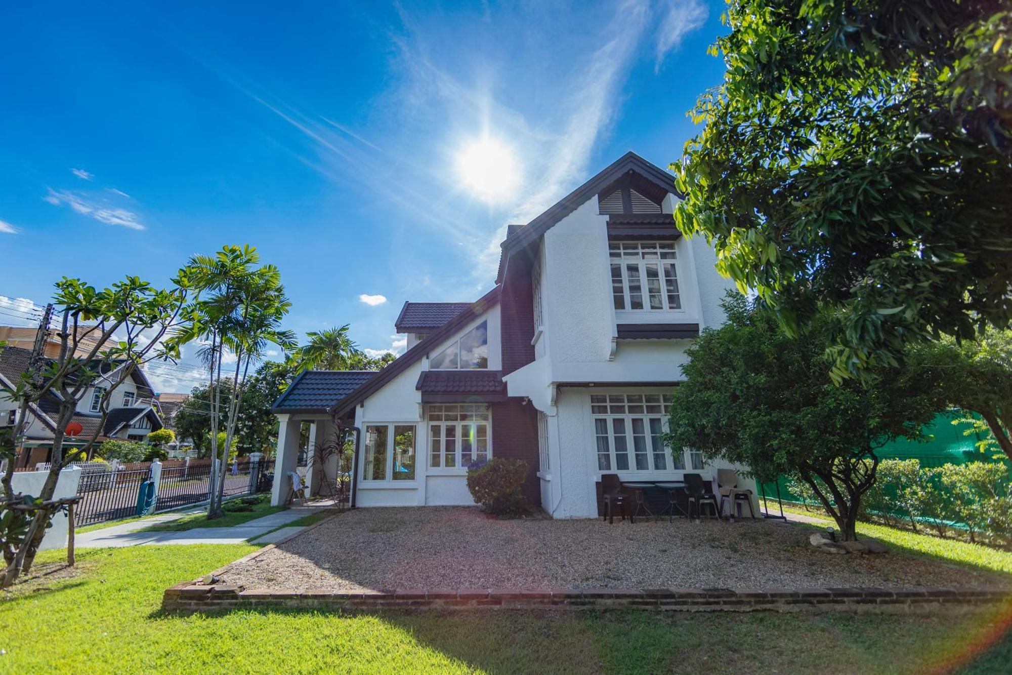 Ai House Nimman Villa